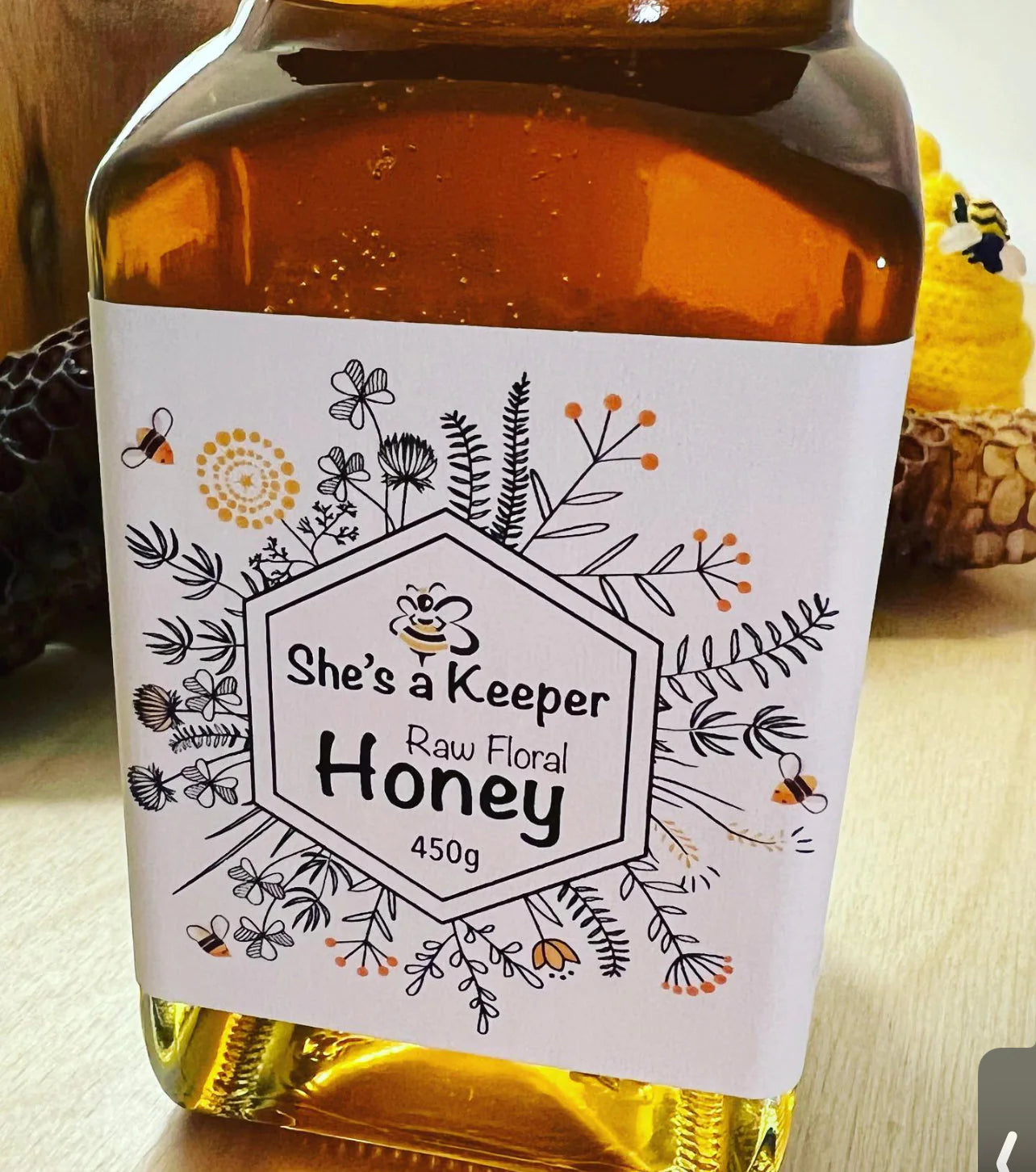 She's a Keeper 400g Raw Honey - Mixed Floral - Premium Glass Jar